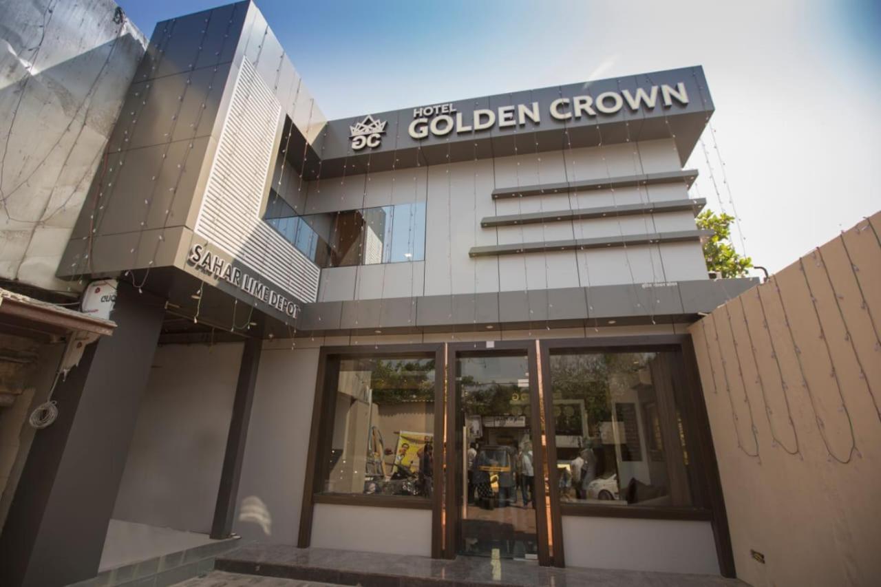 Hotel Golden Crown ムンバイ エクステリア 写真
